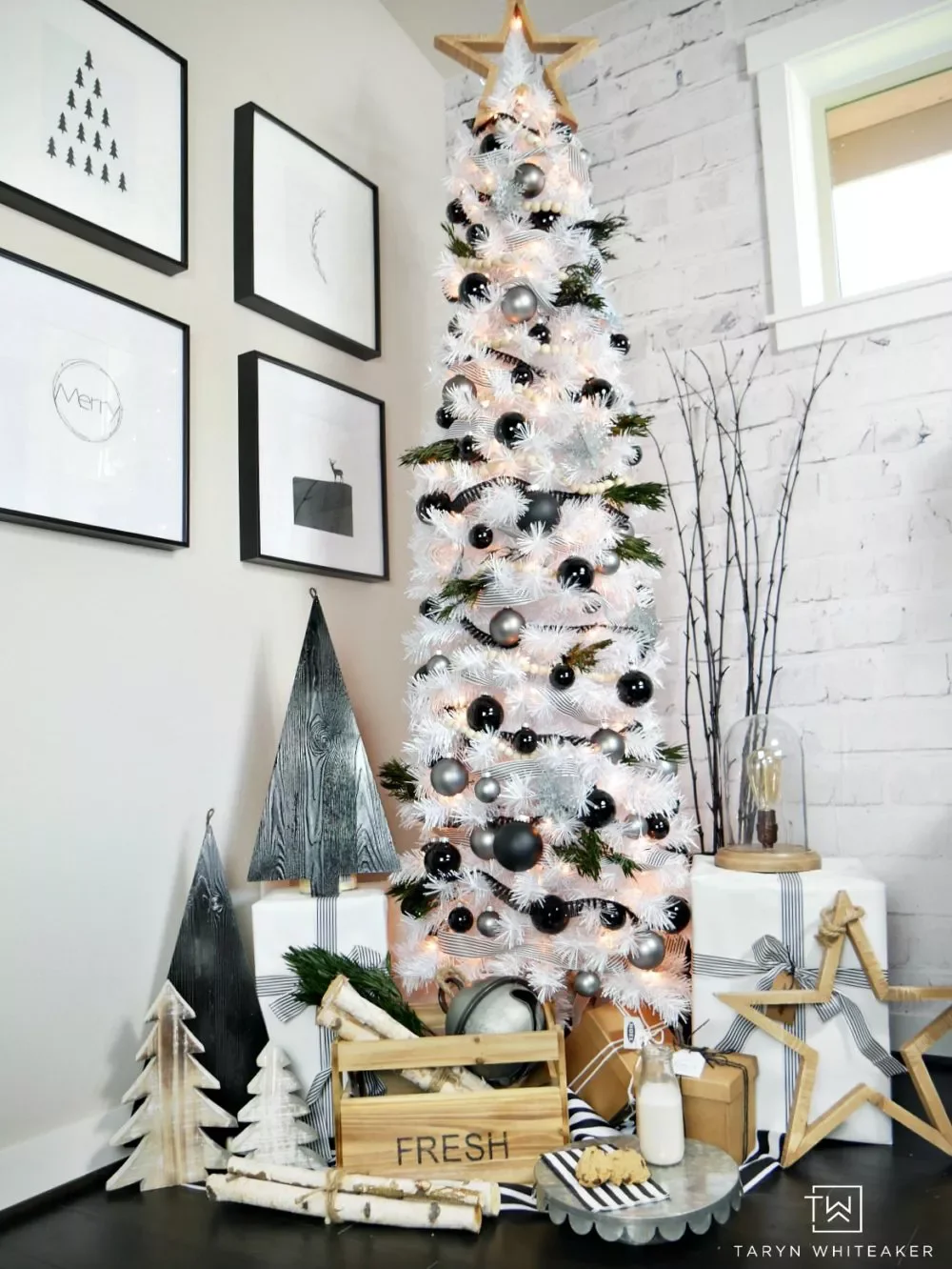 22 Stunning Black Christmas Tree Ideas That Will Transform Your Holiday Decor 18 Black and Silver Ornaments