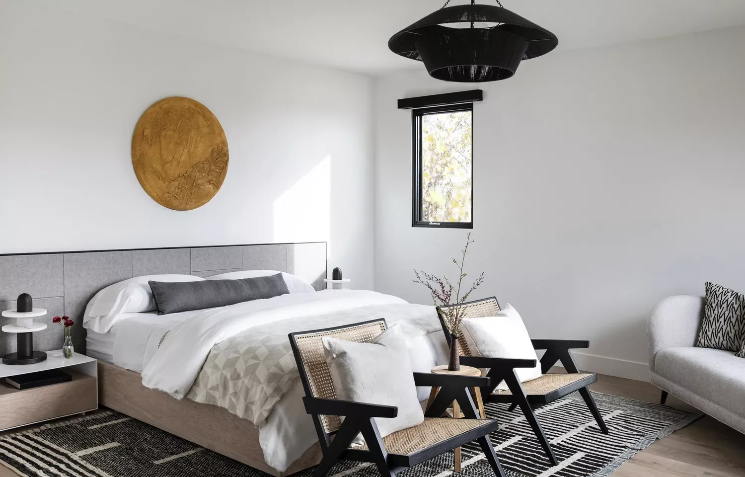 34 Bedroom Chair Ideas That'll Transform Your Space From Boring to Beautiful 27 Black and Tan Rattan Chairs