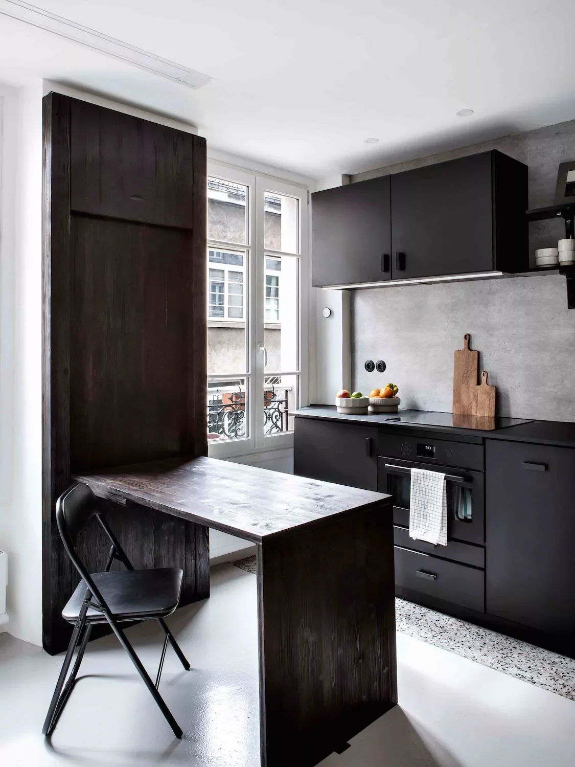 36 Stunning Kitchen Cabinet Hardware Ideas That Transform Your Space Black on Black