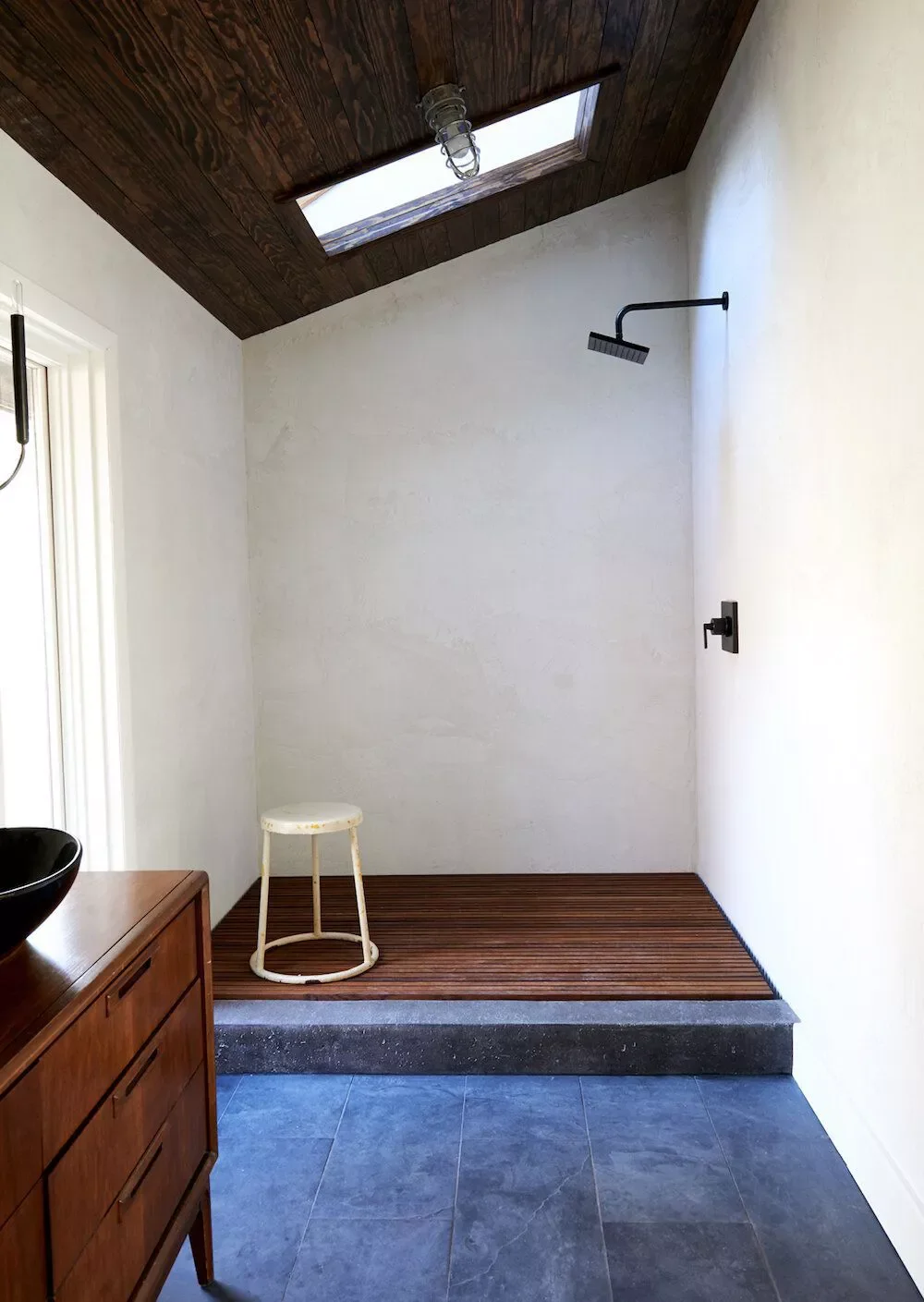 30+ Stunning Bathroom Floor Tile Ideas to Transform Your Space Blue-Gray Stone Tiles
