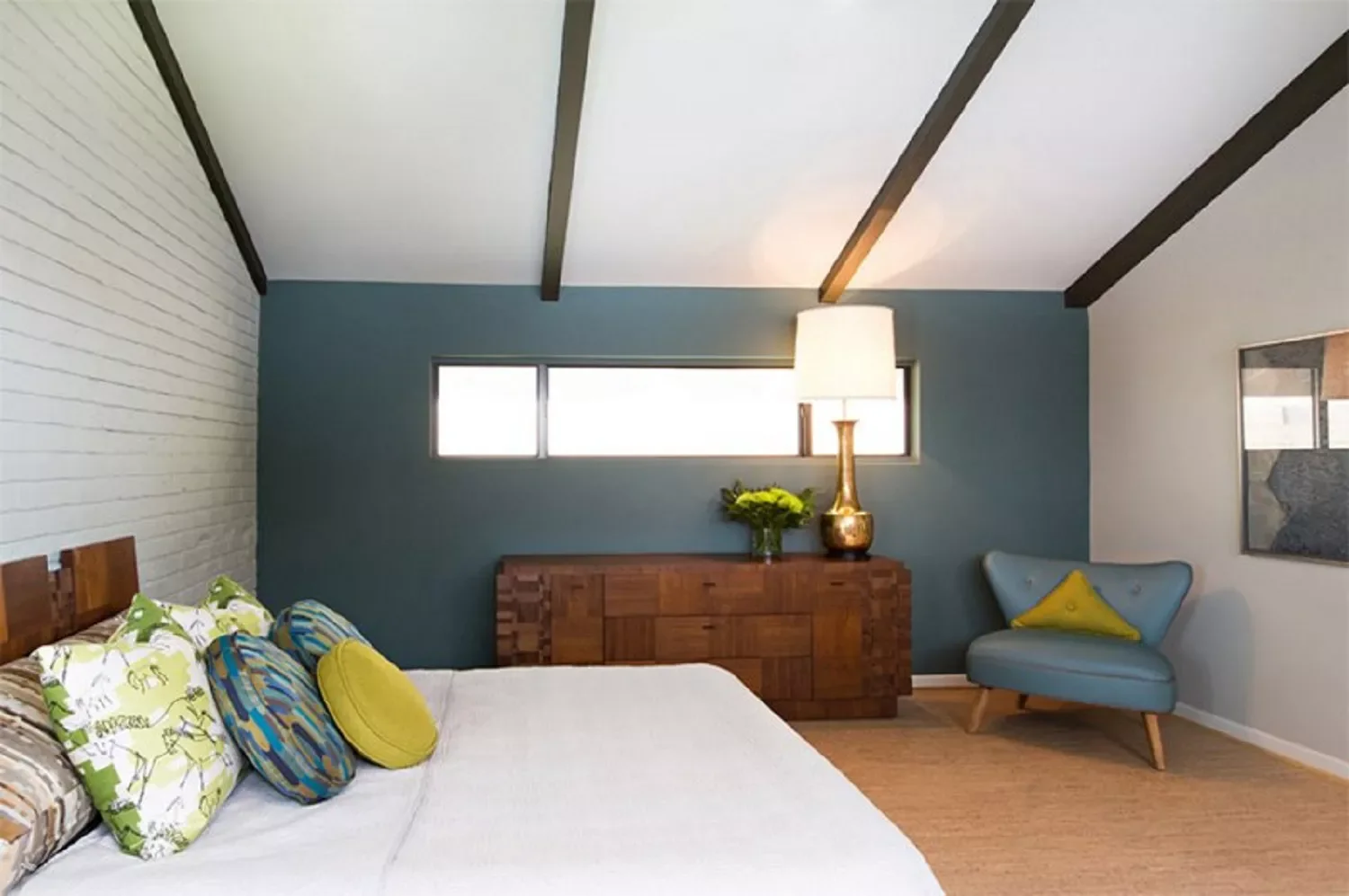 27 Stunning Midcentury Modern Bedroom Ideas That Will Transform Your Space 3 Blue Midcentury Bedroom