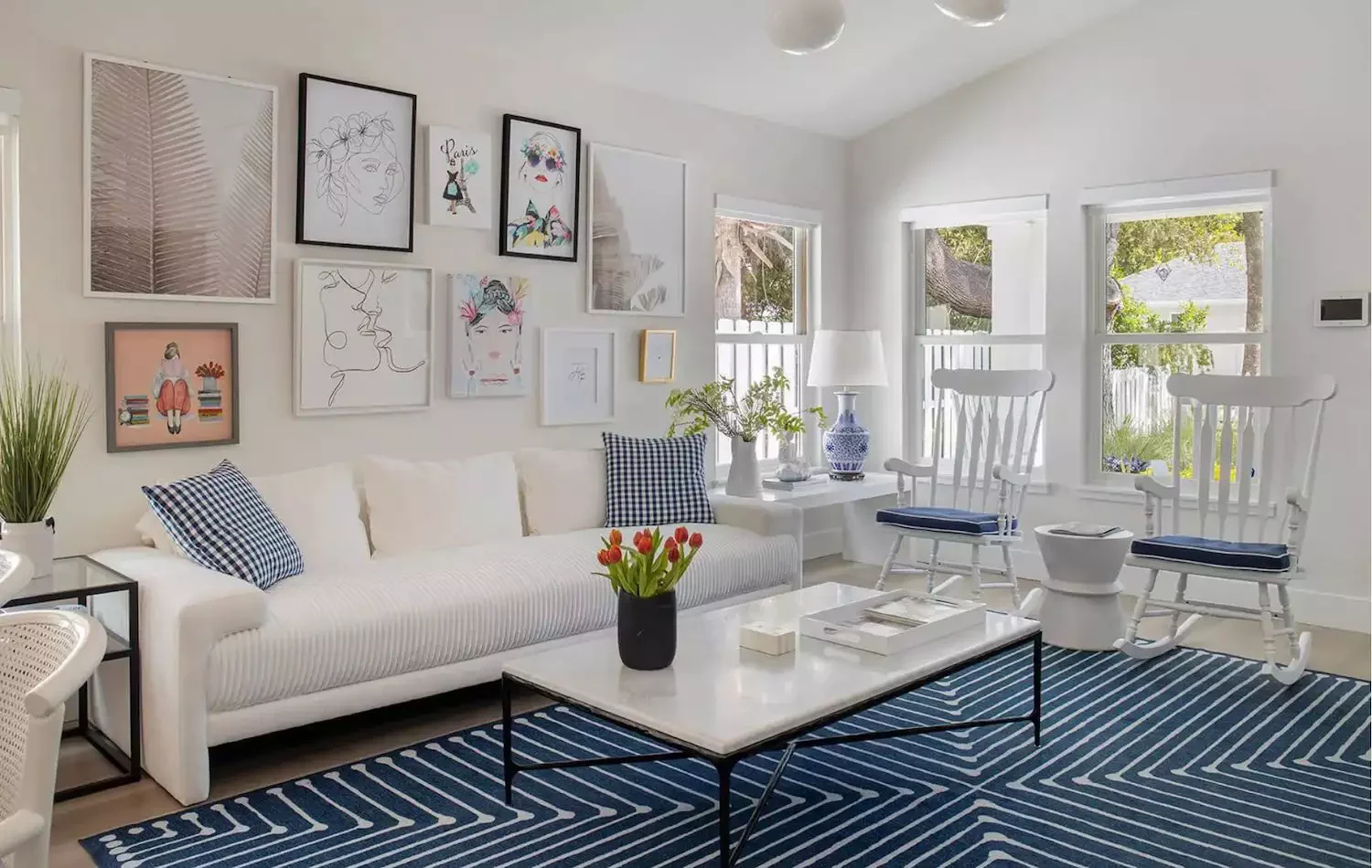 47 Stunning Blue Living Room Ideas That Work With Any Design Style 35 Blue Patterned Textiles