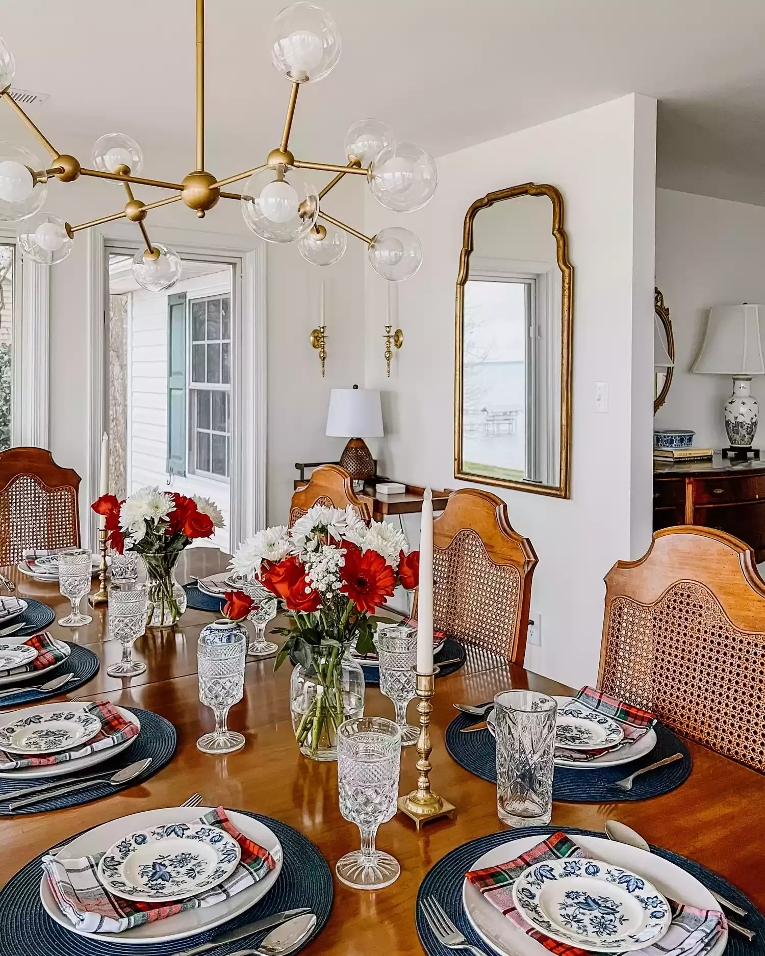 40 Stunning Christmas Table Decor Ideas That Will Make Your Holiday Gatherings Unforgettable 23 Blue, White, and Tartan
