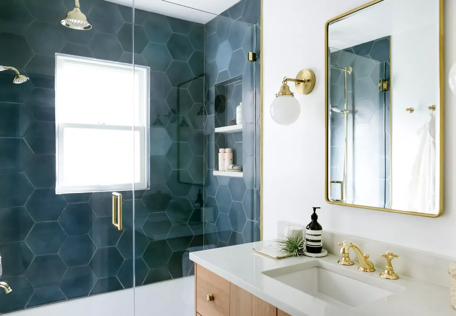 28 Stylish Shower Niche Ideas That'll Transform Your Bathroom Storage 16 Blue and White Shower Niche