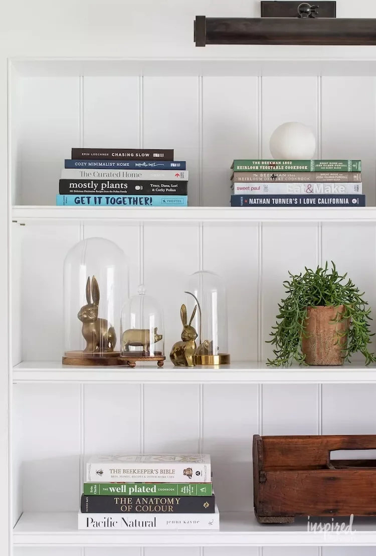 47 Fresh Spring Decorating Ideas to Welcome the New Season 12 Bookshelf Styling