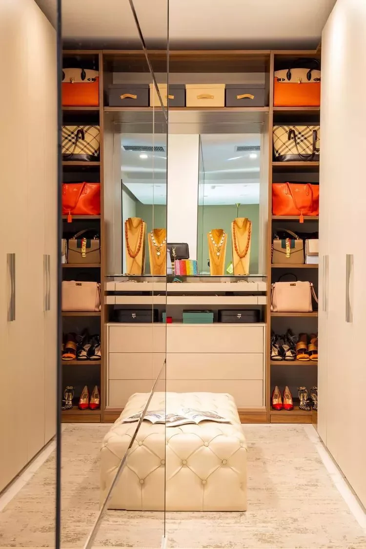 33 Amazing Closet Shelving Ideas That Will Transform Your Storage Space Boutique Closet Shelving