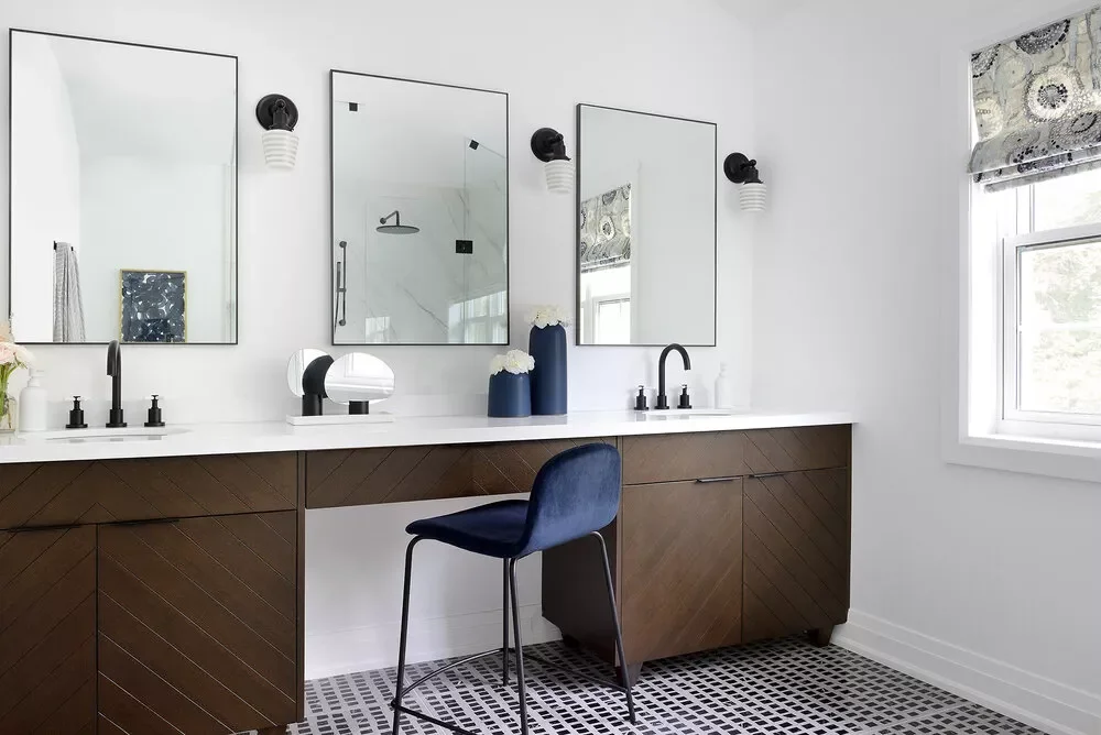20 Beautiful Makeup Vanity Ideas to Transform Your Daily Beauty Routine 17 Break Color Rules