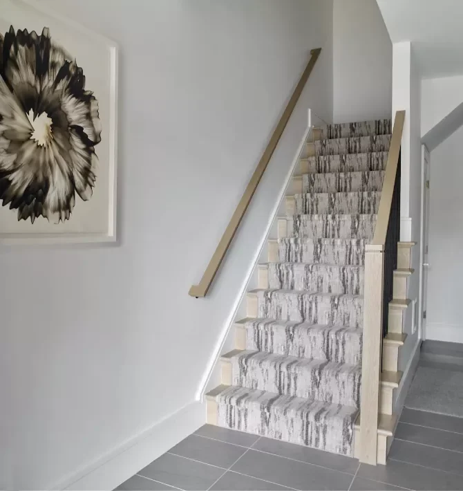 32 Staircase Design Ideas That Transformed Homes This Year Break Up Pattern With Solid Hues