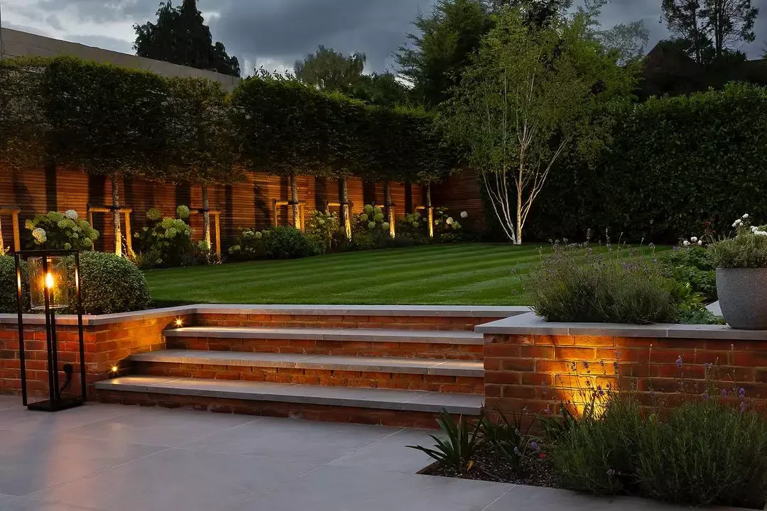 Brick Garden Wall With Steps