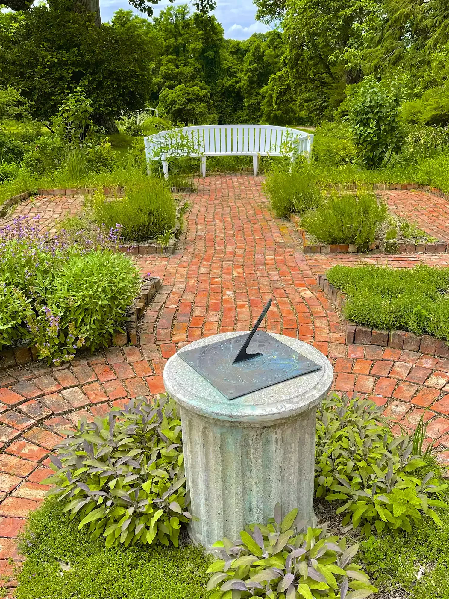 35 Stunning Brick Patio Ideas That Transform Outdoor Spaces Brick Patio Landscaping