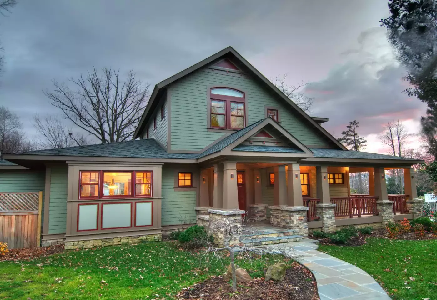 20 Beautiful Window Trim Ideas That Will Transform Your Home's Exterior 7 Bright Red