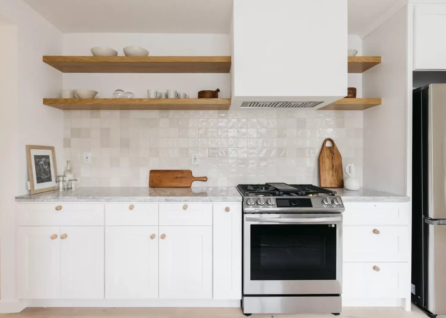 21 Narrow Kitchen Design Ideas to Transform Your Long Space 17 Bring in a Variety of Textures