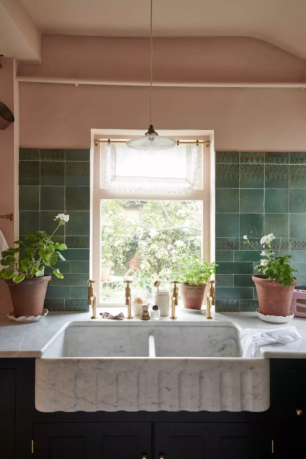 28 Charming Modern Cottage Kitchen Ideas That Bring Country Romance Home 14 Bring the Garden Inside