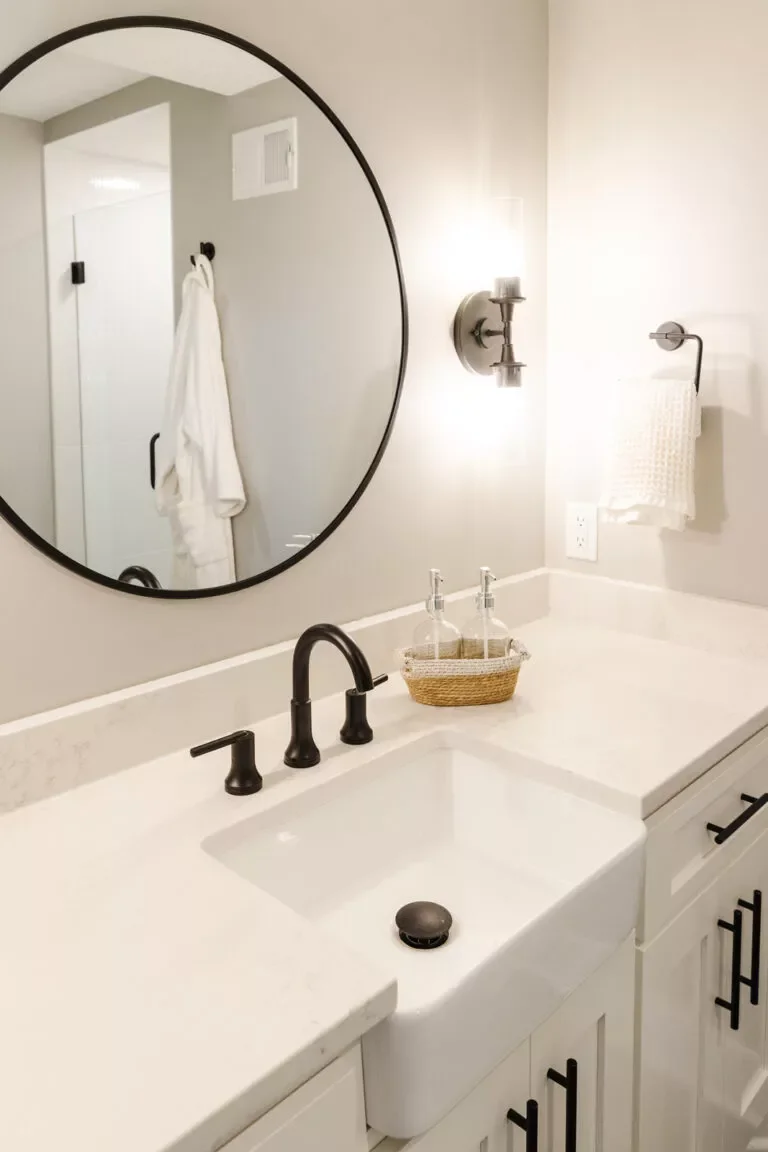 74 Amazing Bathroom Decorating Ideas That Will Transform Your Space 74 Bronze Accents