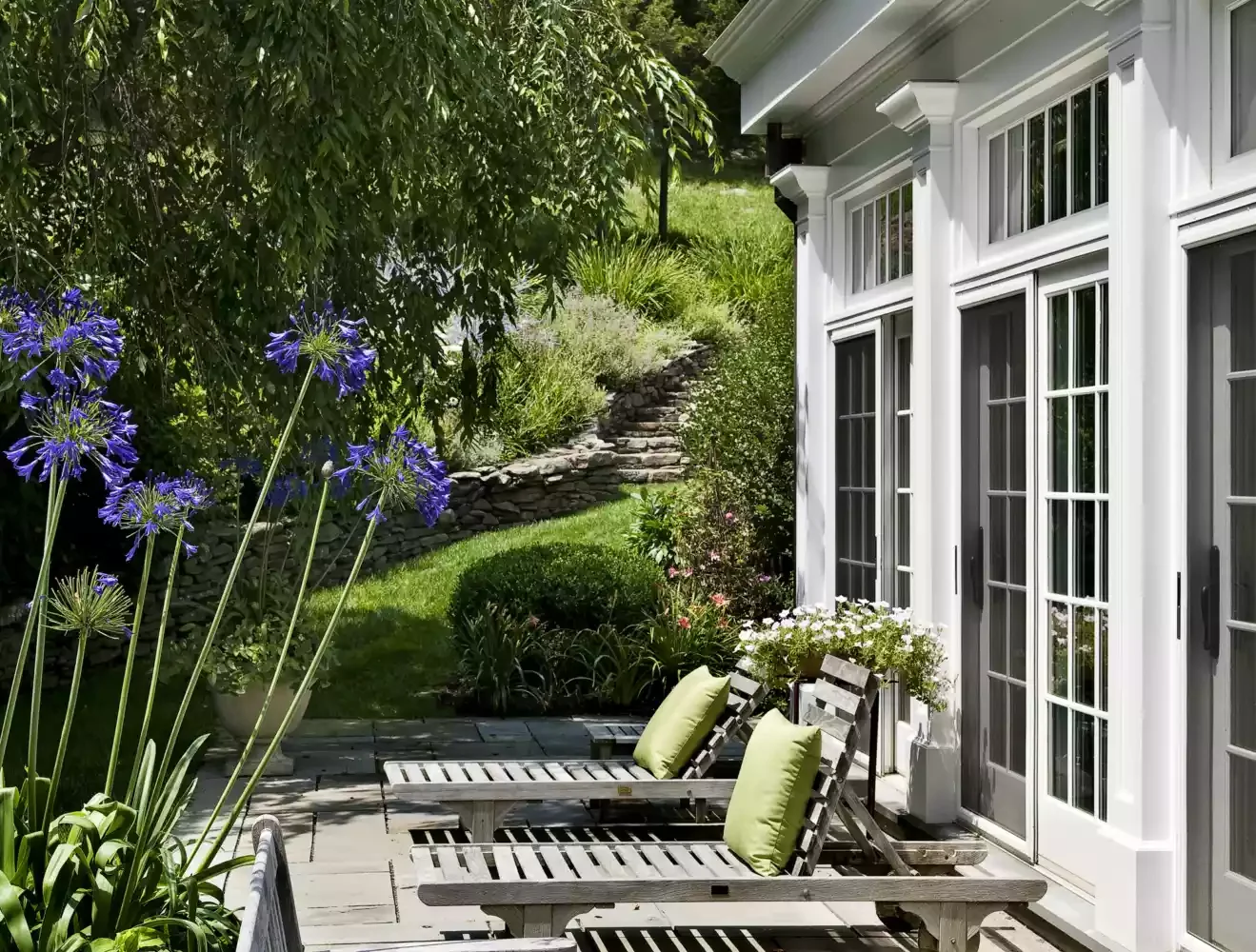 37 Stunning Retaining Wall Ideas to Transform Your Sloped Backyard Bucolic Retaining Wall