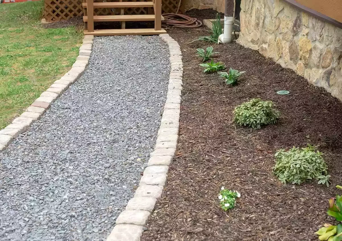 35 Creative DIY Garden Projects to Transform Your Outdoor Space Budget-Friendly Gravel Garden Path