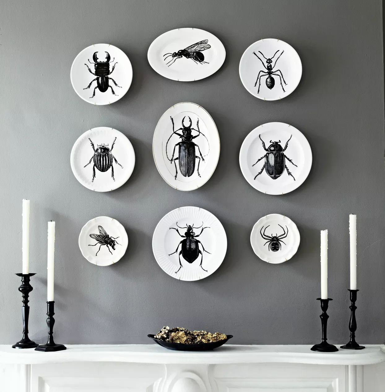80 Quick Halloween Crafts You Can Complete in One Day 45 Bug Plates