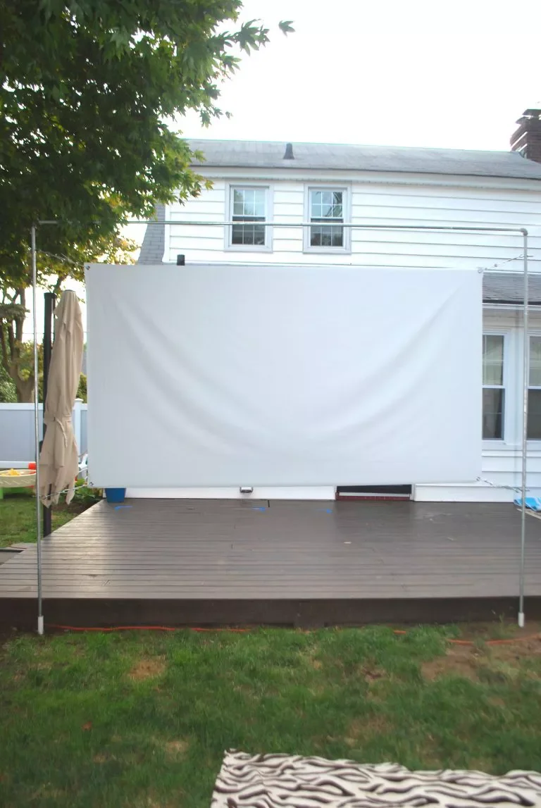 40 Budget-Friendly DIY Backyard Projects to Create Your Dream Outdoor Space Build a Movie Theater Screen Stand
