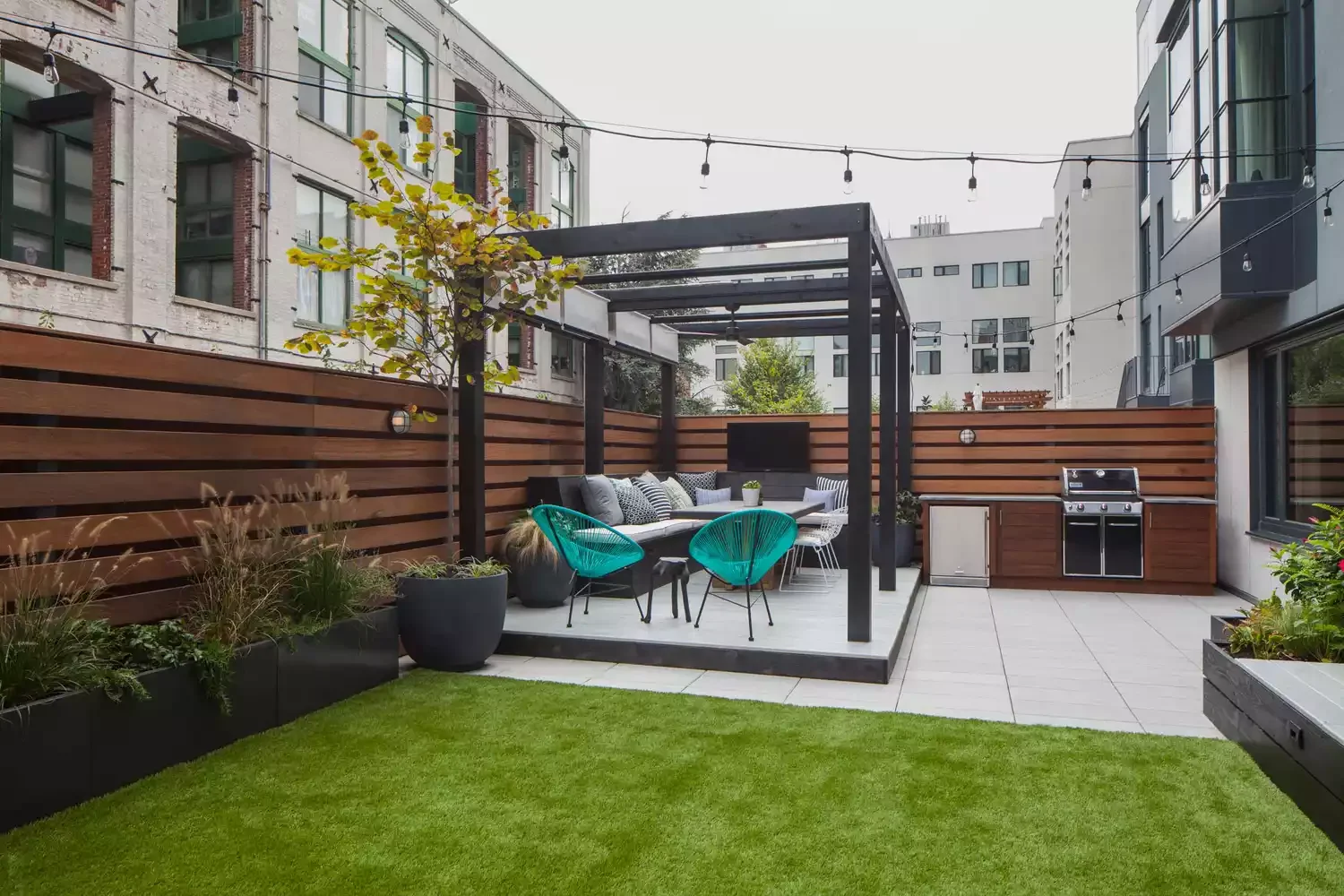 68 Stunning Patio Ideas That Will Transform Your Outdoor Space 12 Build a Platform