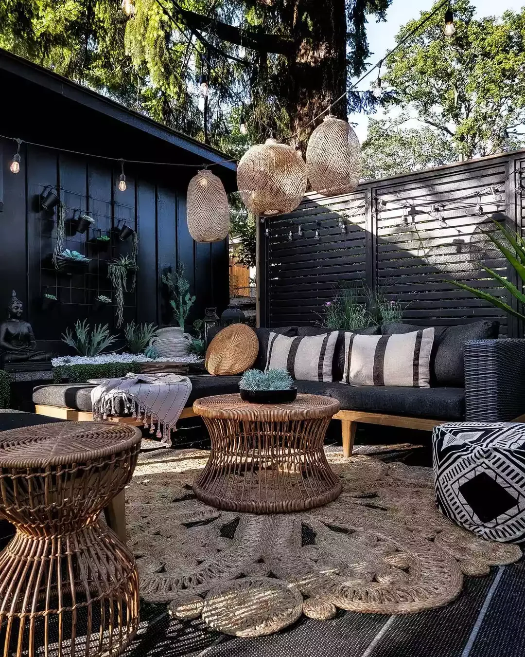 37 Budget Backyard Ideas That Create a Stunning Retreat Build a Privacy Screen
