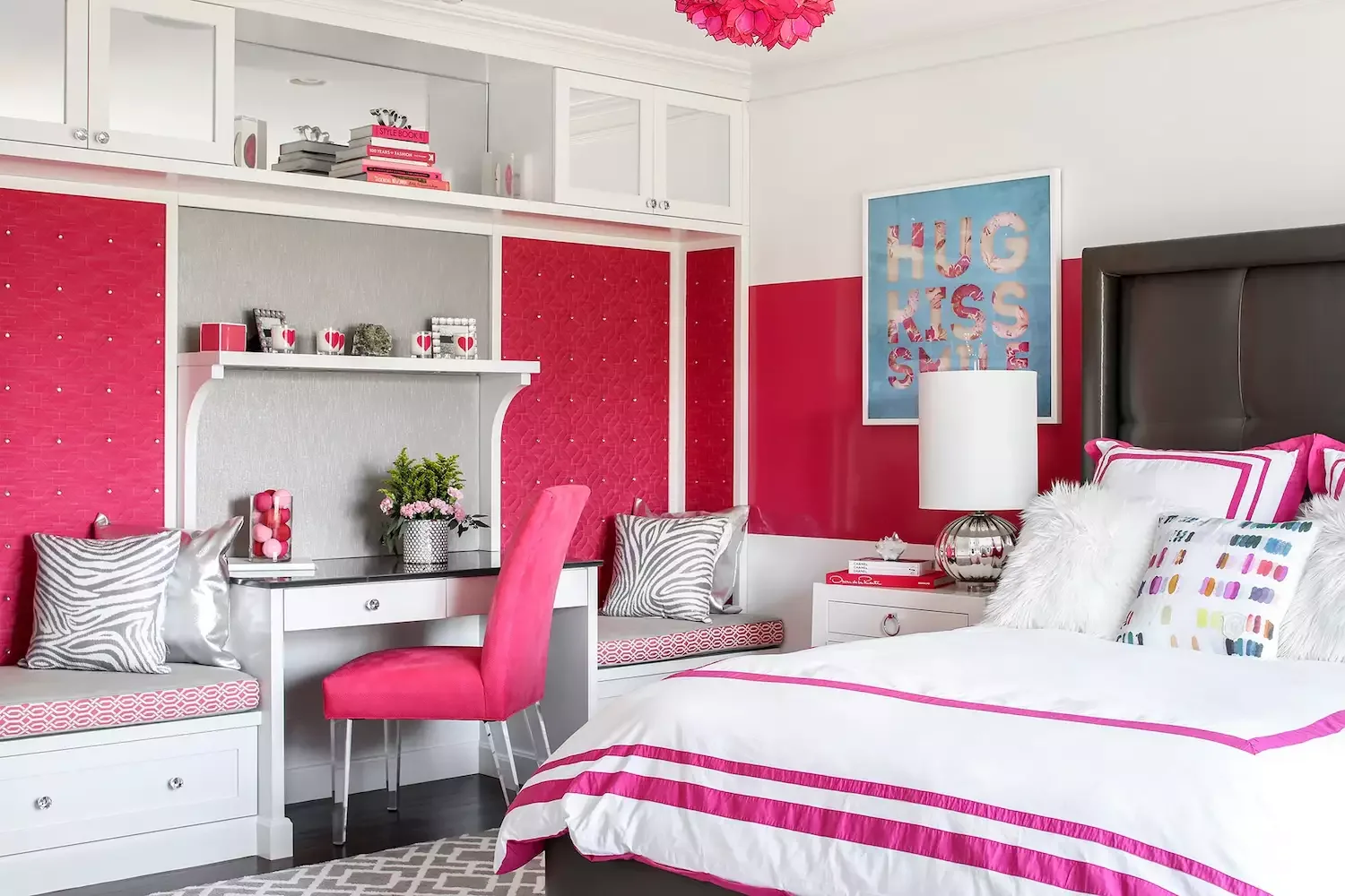 27 Stunning Girls' Bedroom Ideas She'll Absolutely Adore 28 Built-In Desk and Seating