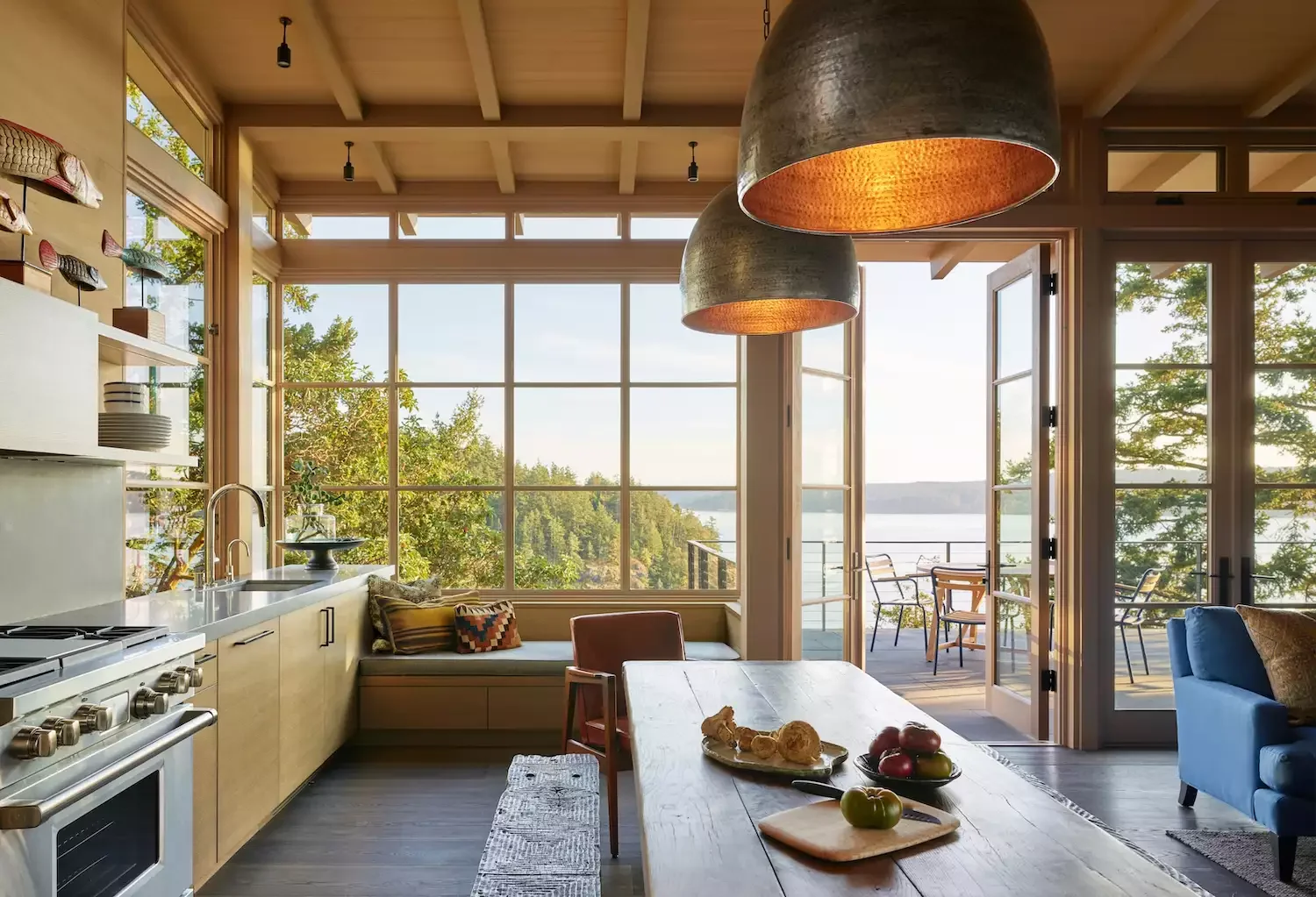 34 Smart Kitchen Layout Ideas That Transform Your Cooking Space 22 Built-In Window Seat