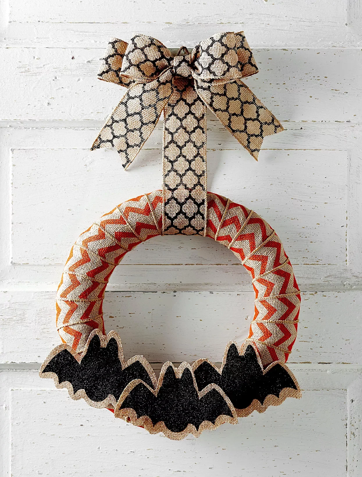 56 Creative DIY Halloween Decorations for Outdoor Spaces 5 Burlap Bat Wreath