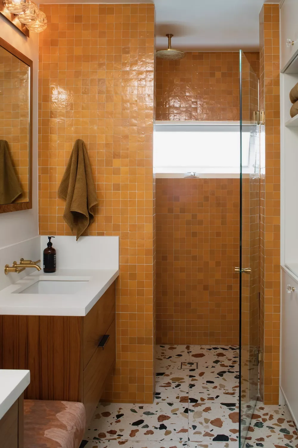 21 Stunning Earth Tone Ideas That'll Transform Your Home Into a Cozy Haven 20 Burnt Orange