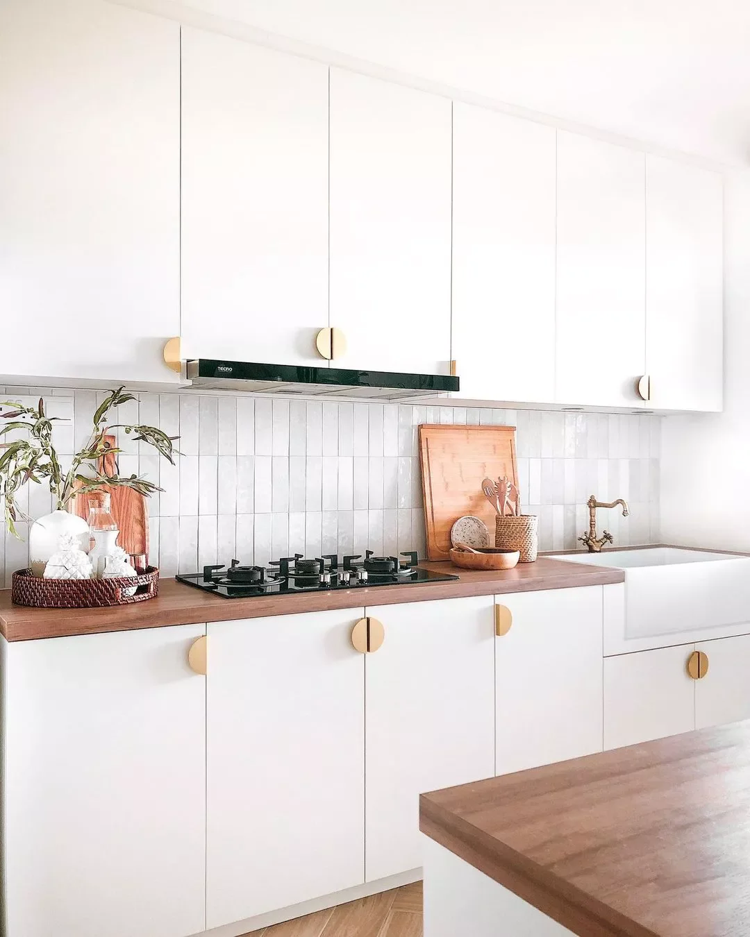37 White Backsplash Ideas That Transform Any Kitchen Style Butcherblock Countertops
