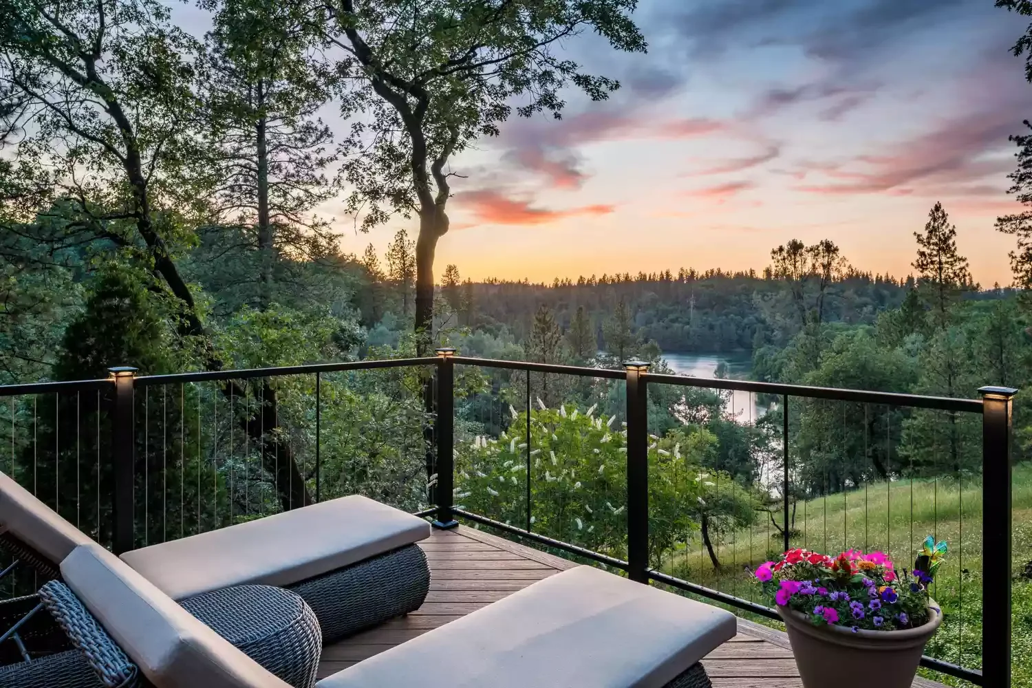 33 Stunning Deck Railing Ideas That Will Transform Your Outdoor Space 19 Cable Deck Railing