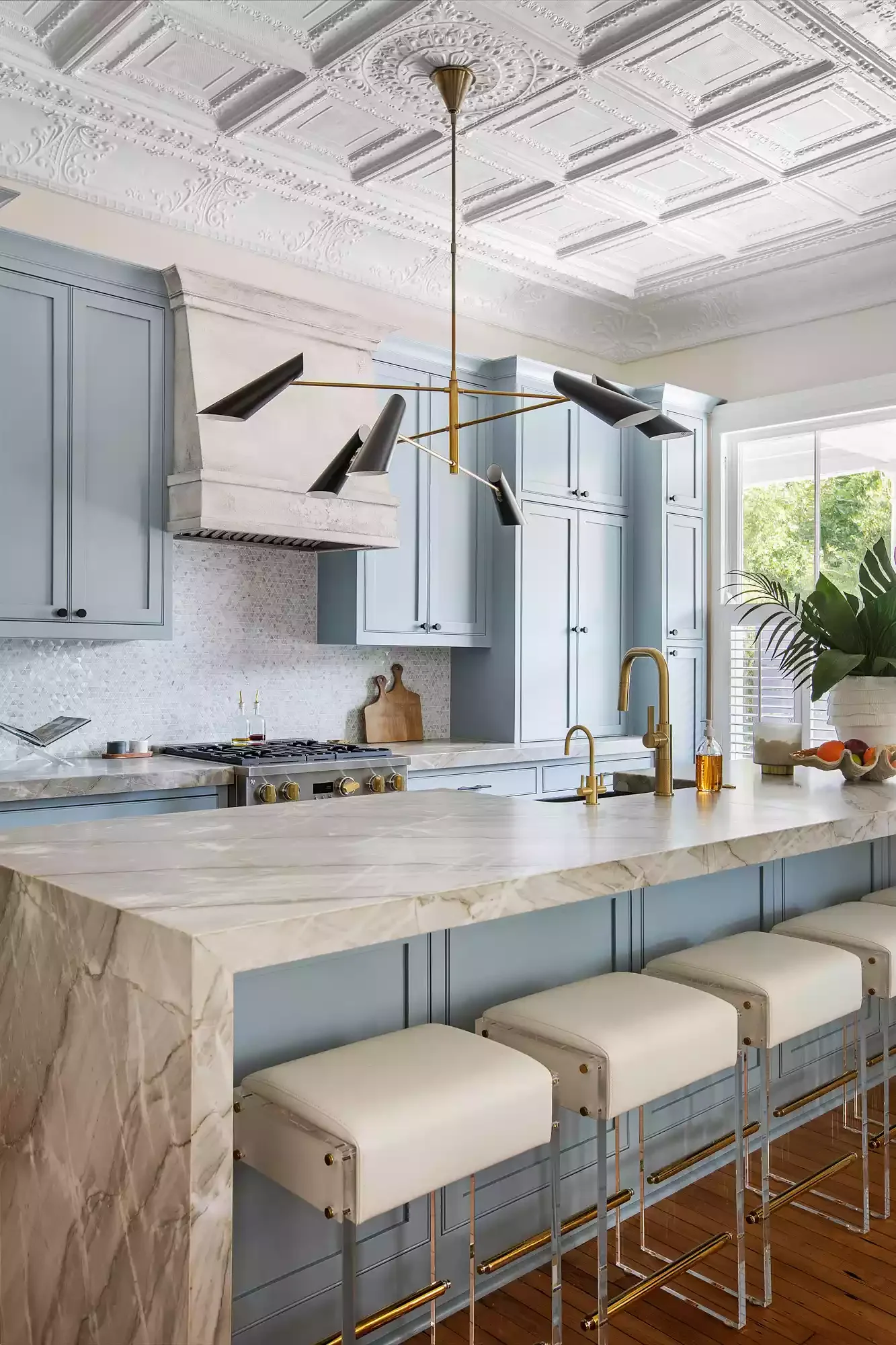 42 Stunning Kitchen Countertop Ideas to Transform Your Space Calacatta Gold Marble