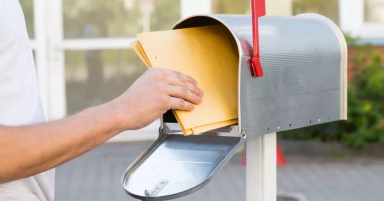 Can Landlord Open My Mailbox? Rental Awareness