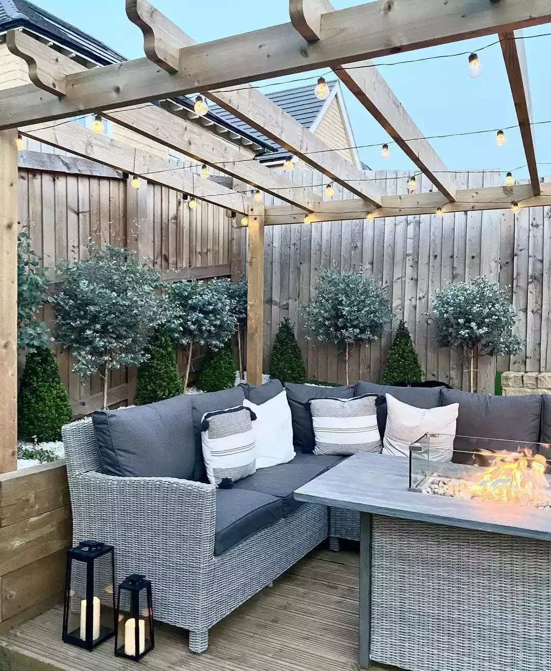 15 Stunning Pergola Lighting Ideas That Will Transform Your Outdoor Space 6 Candle Lanterns