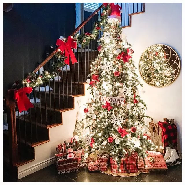 60 Stunning Christmas Tree Ideas to Transform Your Home This Holiday Season 38 Candy Cane-Inspired Tree
