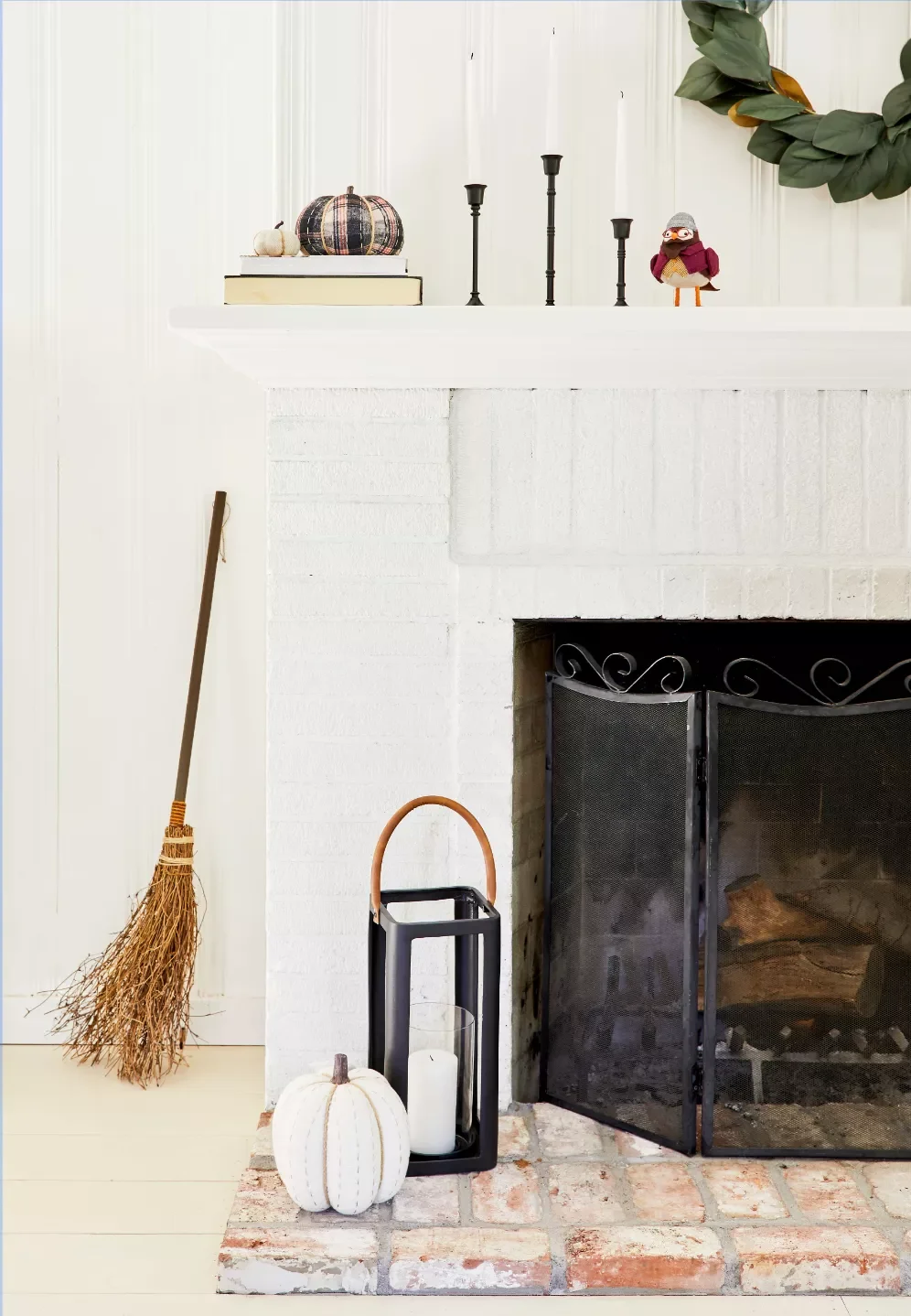 12 Fall Decorating Ideas That Match Your Zodiac Sign Perfectly Capricorn: Use Simple Fall Touches