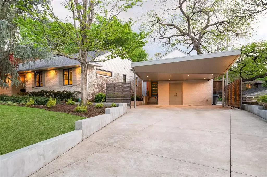 23 Brilliant Carport Designs That Perfectly Merge Beauty and Practicality 20 Carport With Storage