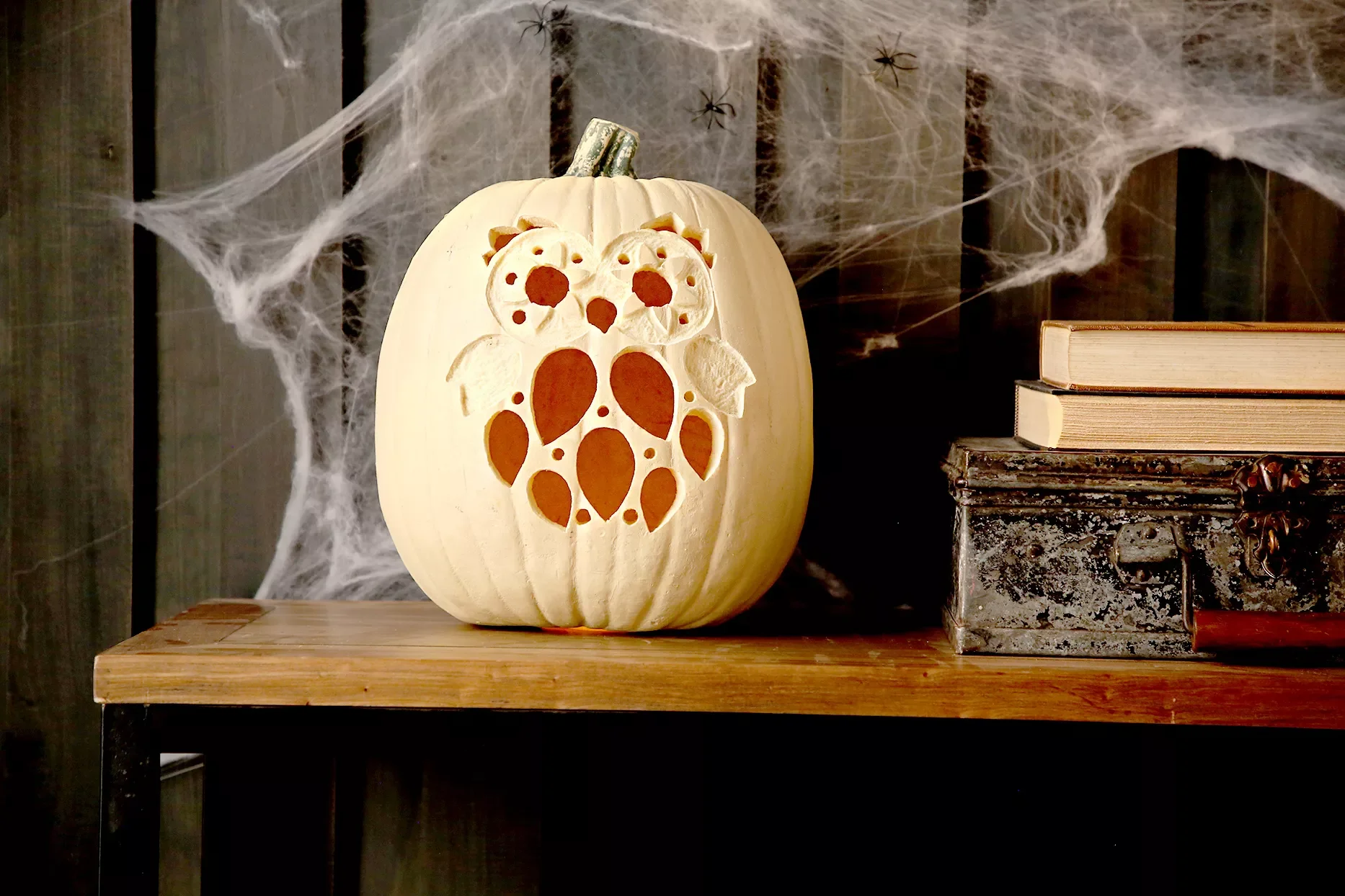 56 Creative DIY Halloween Decorations for Outdoor Spaces 43 Carved Craft Pumpkin