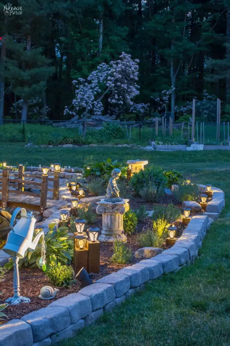 17 DIY Outdoor Decorating Projects to Transform Your Home's Landscape Cedar Cube Solar Landscape Lights