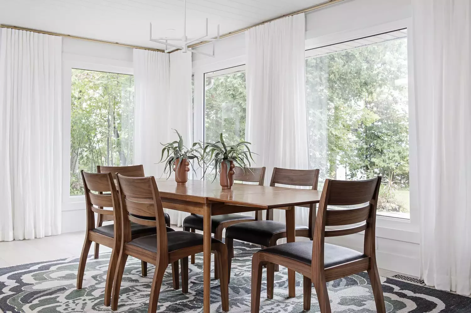 30 Stunning Dining Room Curtain Ideas That Will Transform Your Space Ceiling-Height Curtains