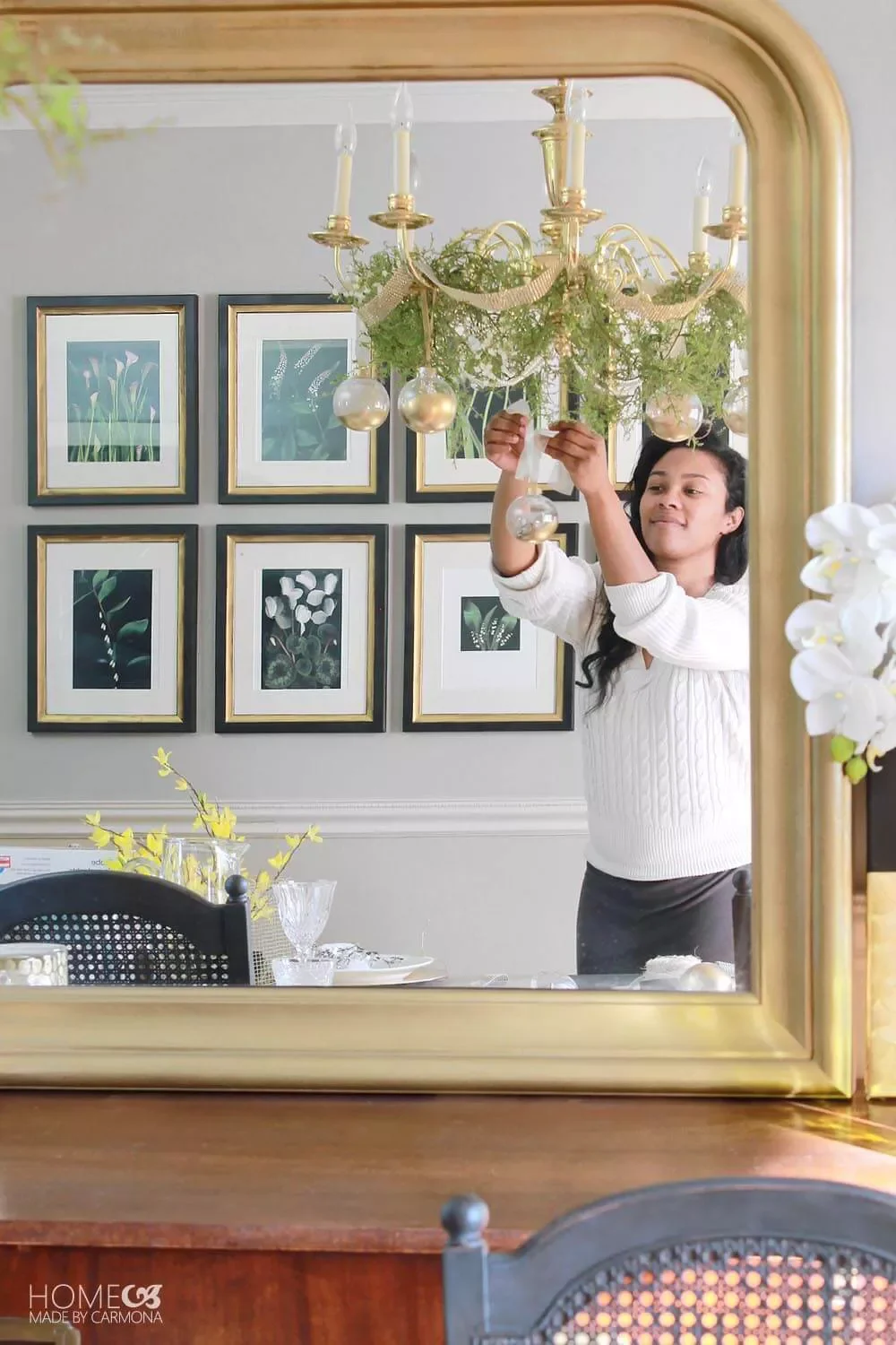 75 Stunning DIY Holiday Wreath Ideas to Transform Every Space in Your Home 52 Chandelier Wreath