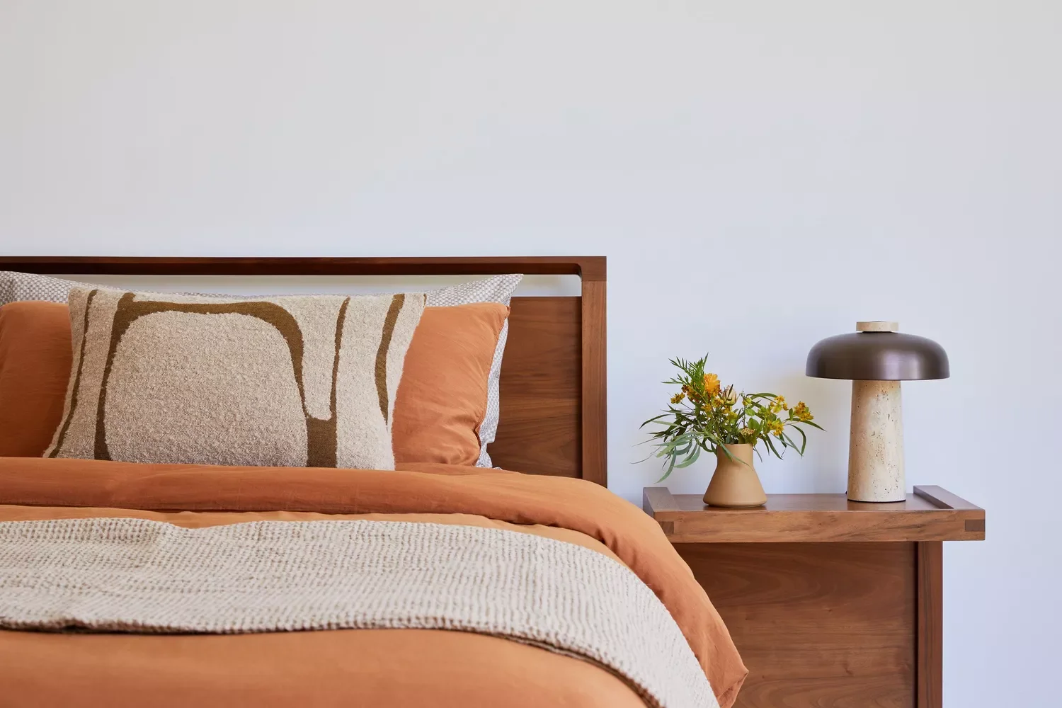 65 Cozy Fall Decorating Ideas to Transform Your Home This Autumn 1 Change the Bedding
