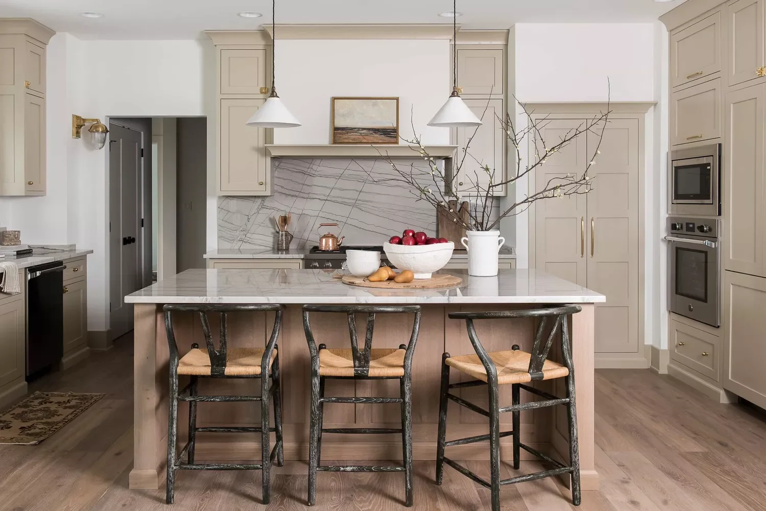 28 Charming Modern Cottage Kitchen Ideas That Bring Country Romance Home 26 Channel English Country