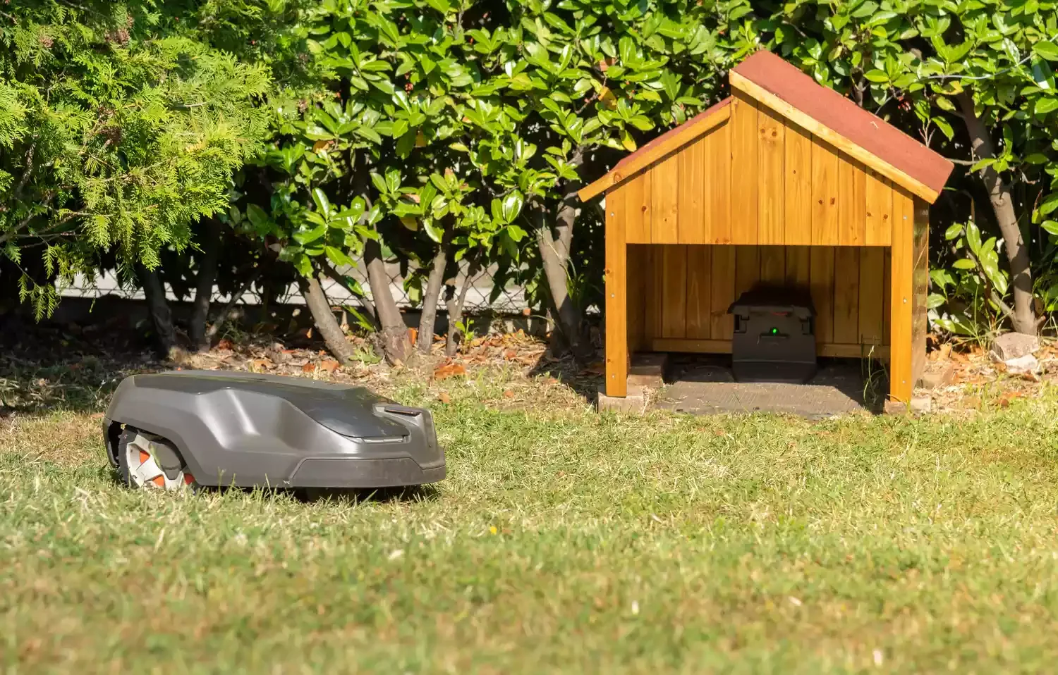 14 Smart Lawn Mower Storage Solutions That Transform Your Home Charging Station