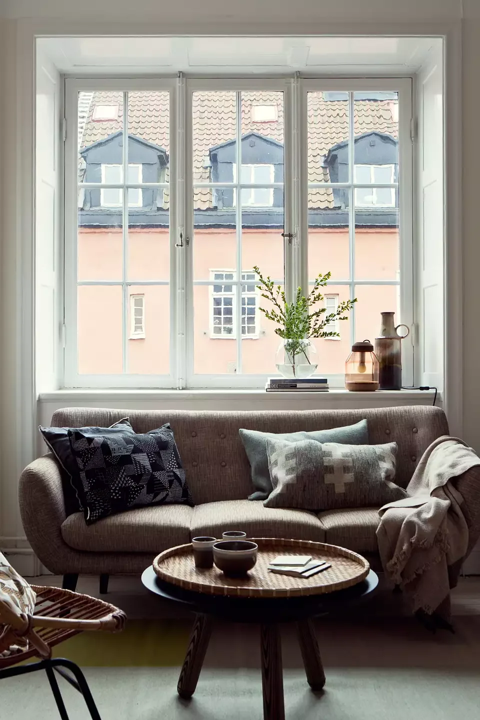 19 Affordable Ways to Transform Your Apartment Living Room 18 Check Your Proportions
