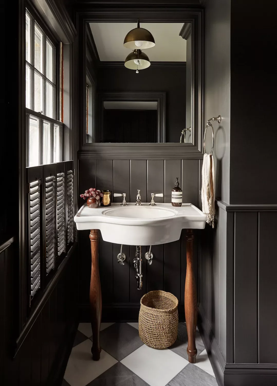 30+ Stunning Bathroom Floor Tile Ideas to Transform Your Space Checkerboard Tile