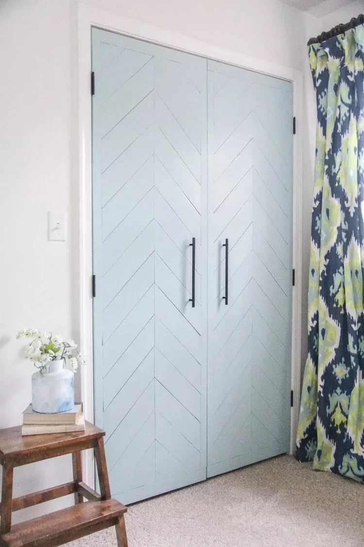 26 Creative DIY Closet Door Makeovers That Transform Your Space 24 Chevron Closet Doors