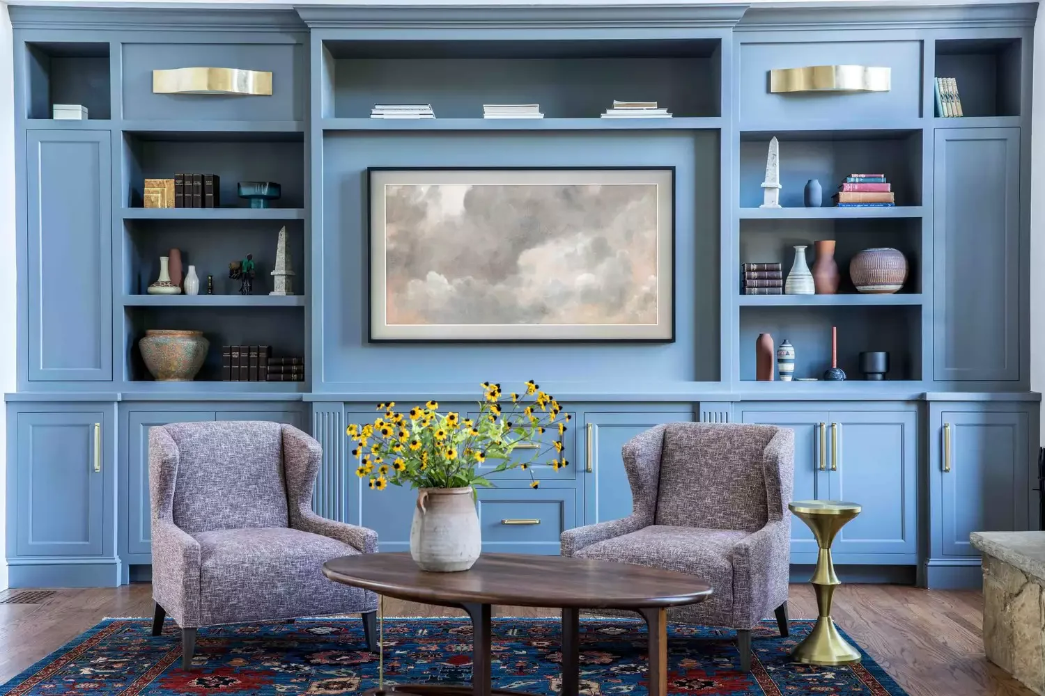 47 Stunning Blue Living Room Ideas That Work With Any Design Style 34 China Blue Built-Ins