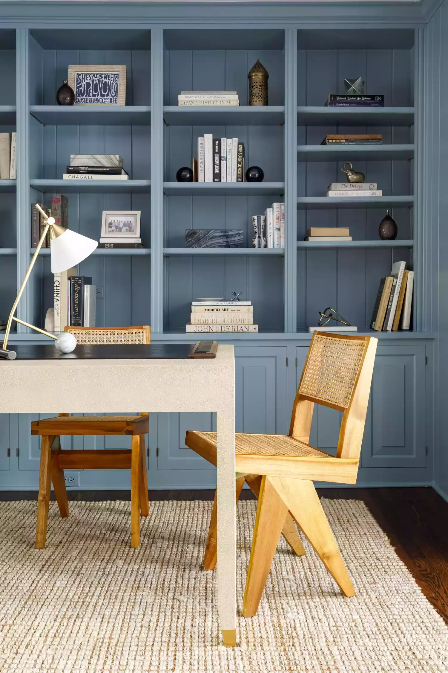 51 Creative Bookshelf Styling Ideas That Transform Your Space 36 Choose Bookends