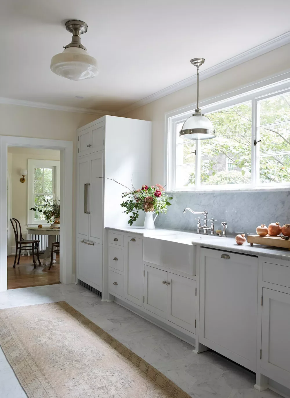 40 Stunning Kitchen Floor Tile Ideas That Will Transform Your Space 18 Choose Classic Marble