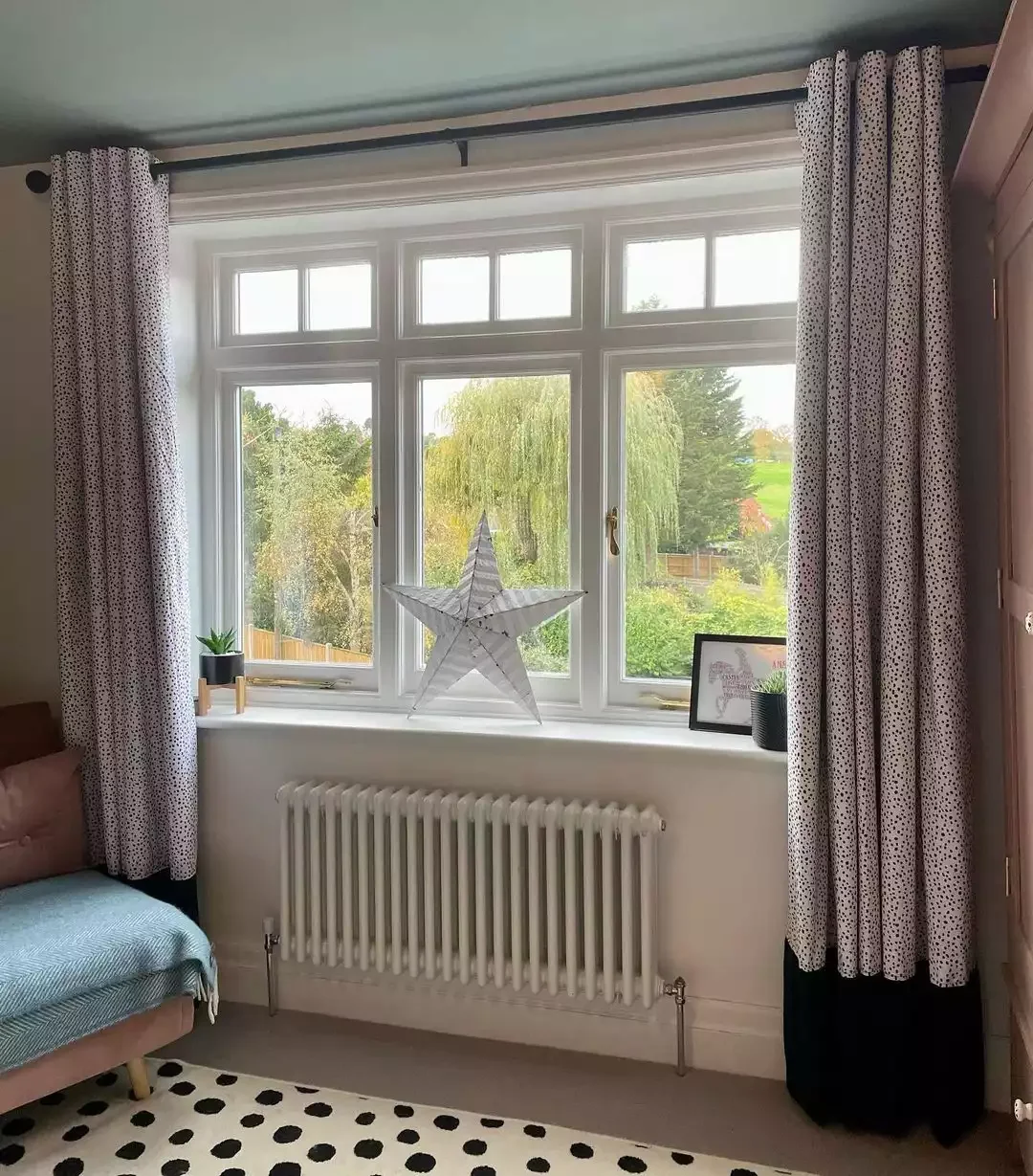 20 Beautiful Bedroom Curtain Ideas That Will Transform Your Space 18 Choose Color-Blocked Curtains